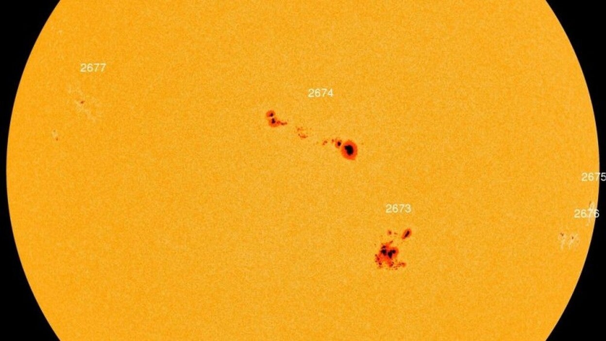 Una mancha solar envía una tormenta hacia la Tierra