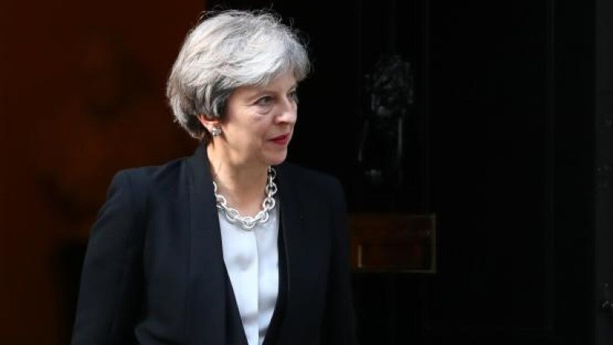 May preside el comité de emergencia tras el atentado en Londres