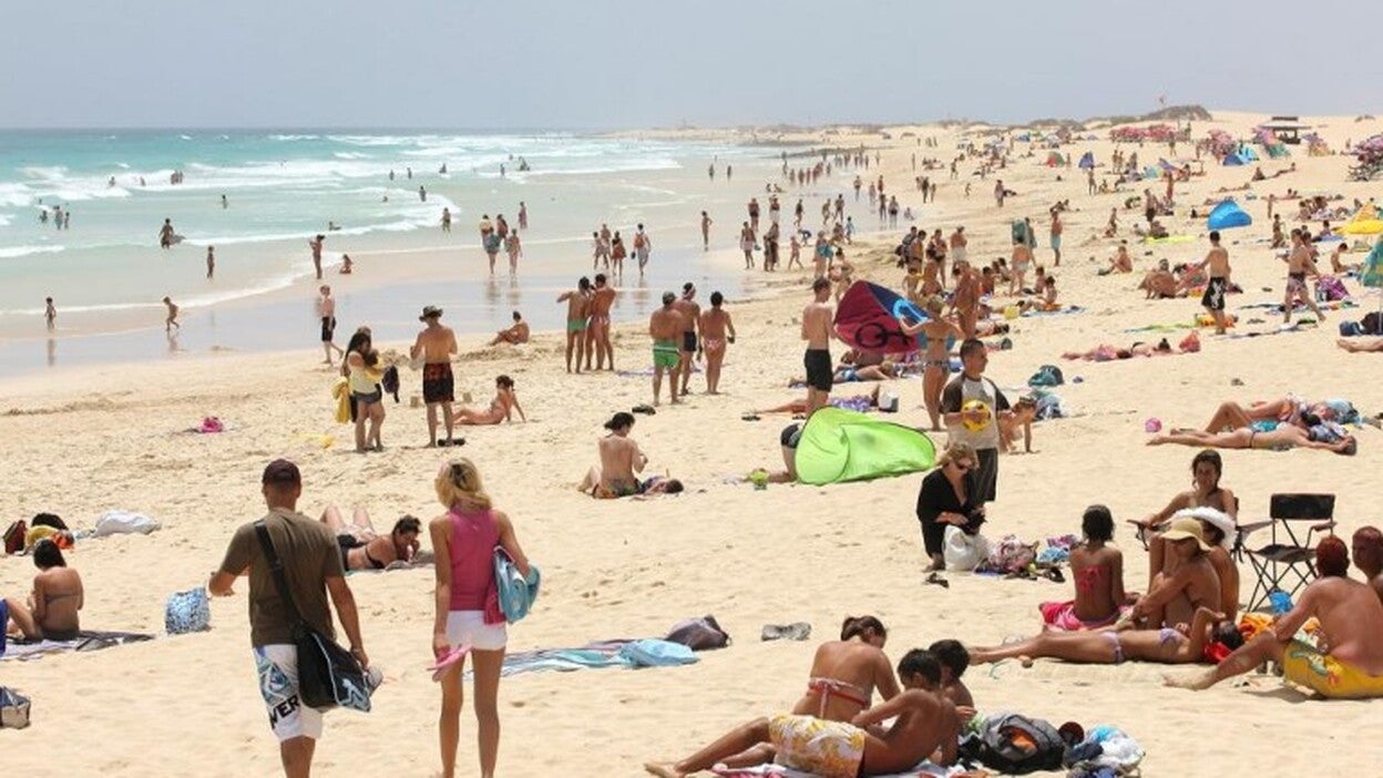 El sector turístico acumula un superávit de 23.224 millones