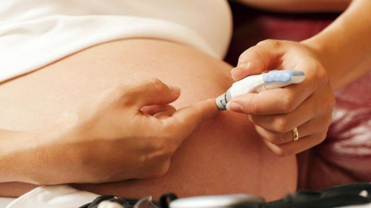 Dieta sana, aceite oliva y frutos secos bajan 30% riesgo diabetes gestacional