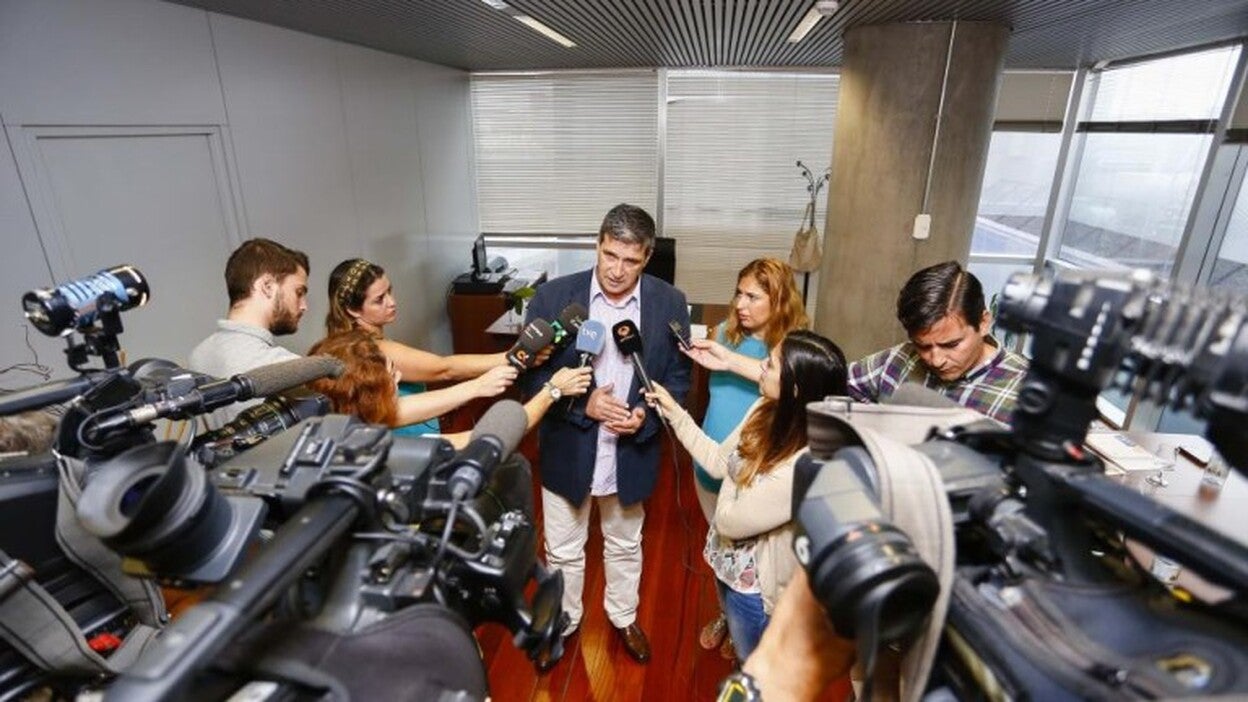 «La Falange es así», le dice Doreste a Ciudadanos