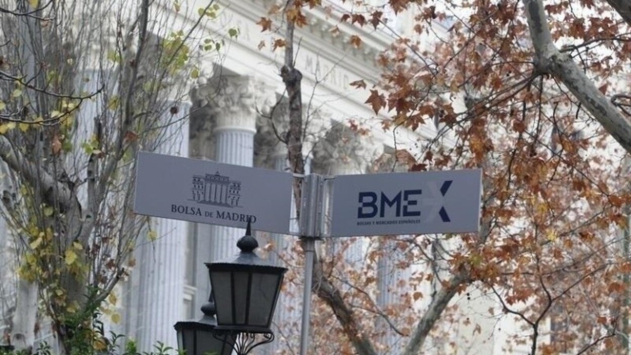 El IBEX 35 rebota un 0,2 % ayudado por ArcelorMittal