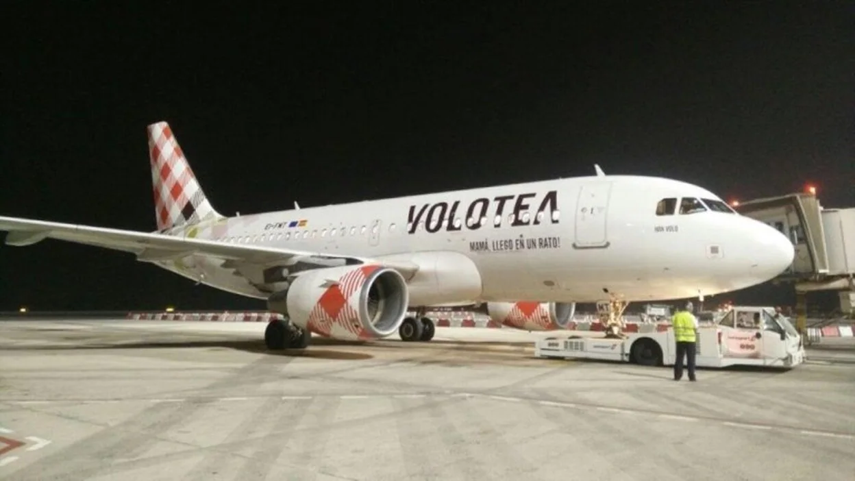 La aerolínea Volotea estrena la ruta Lanzarote-Nantes