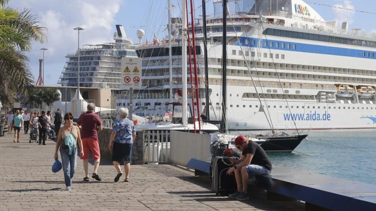 La ciudad espera una decena de cruceros en cuatro días