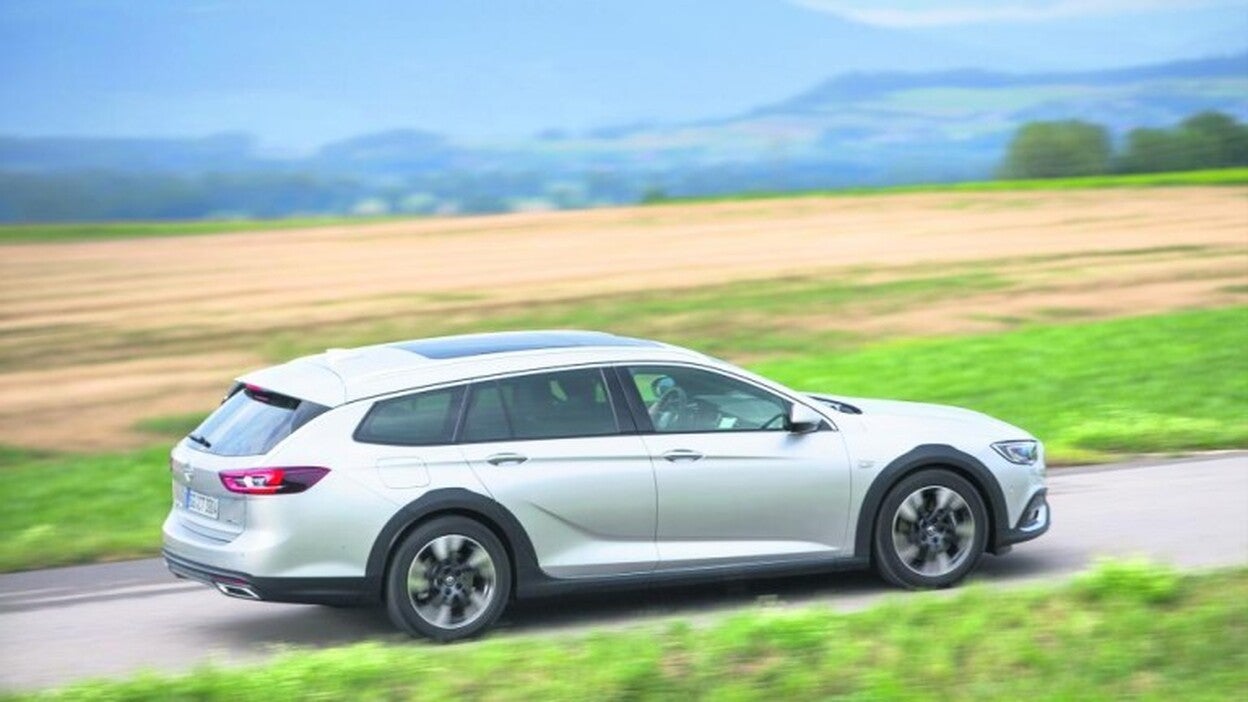 Opel Insignia Country Tourer: “abstenerse urbanitas”