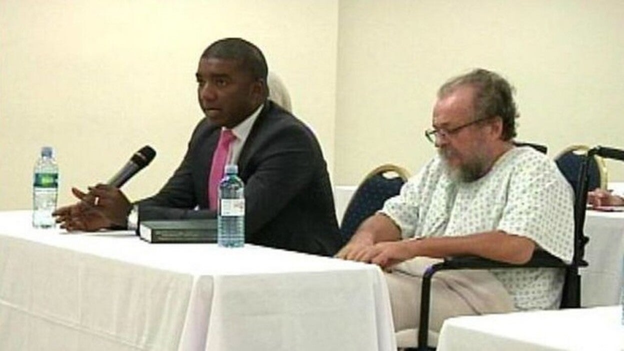 La juez apercibe a los policías del caso Kokorev de desobediencia