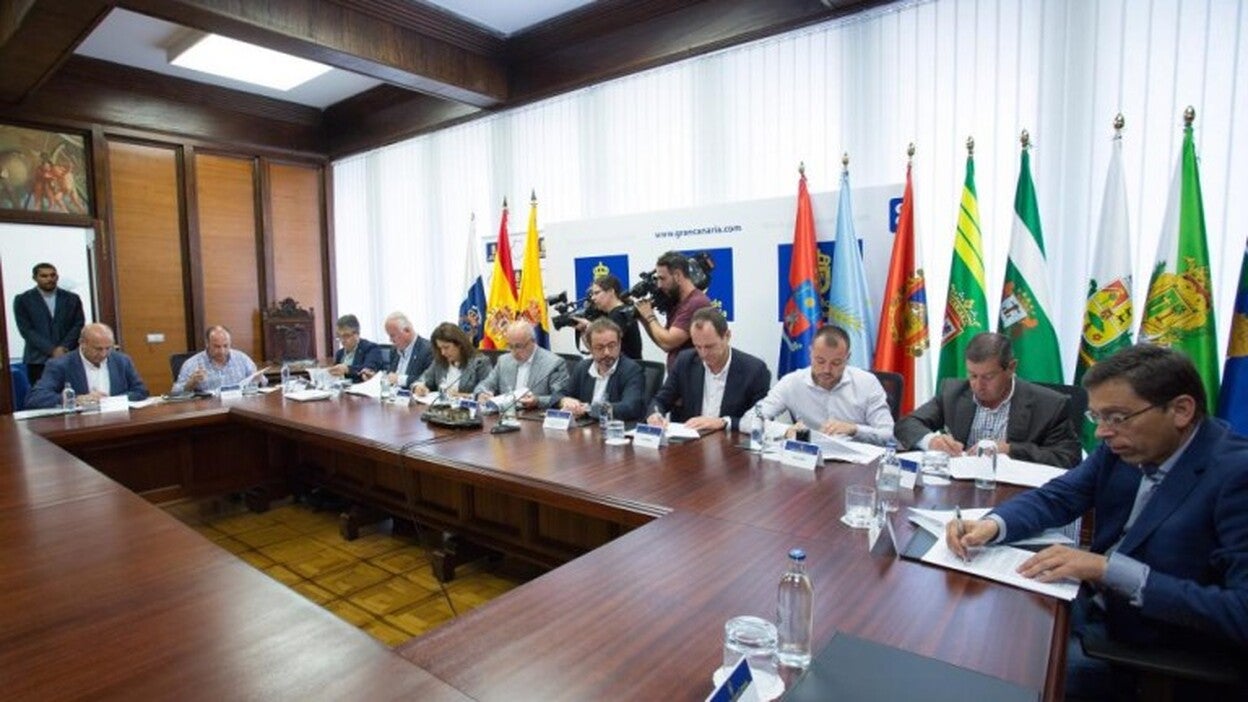 Diez municipios firman el convenio por el Clima