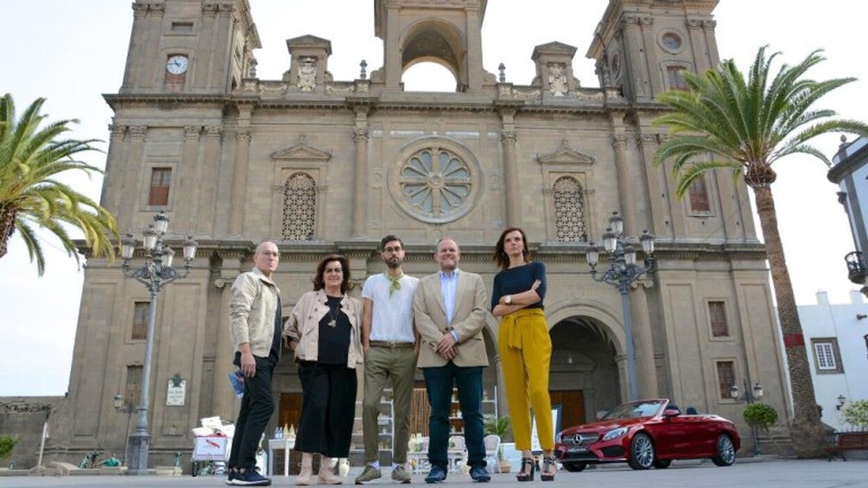 La plaza de Santa Ana se viste de Marco &amp; María