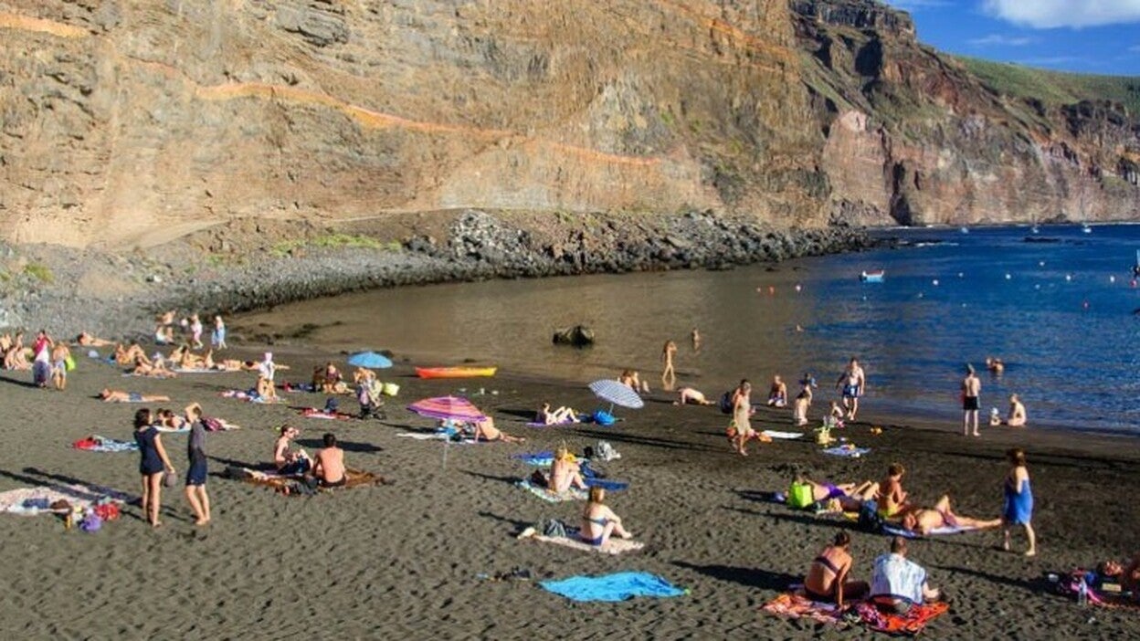 La Gomera, a tope durante el puente