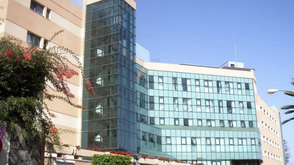 Herido en una colisión entre una moto y un coche