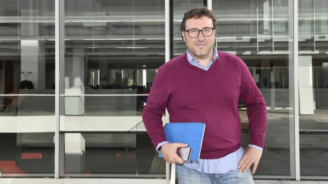 «La política es reacia a la transparencia»