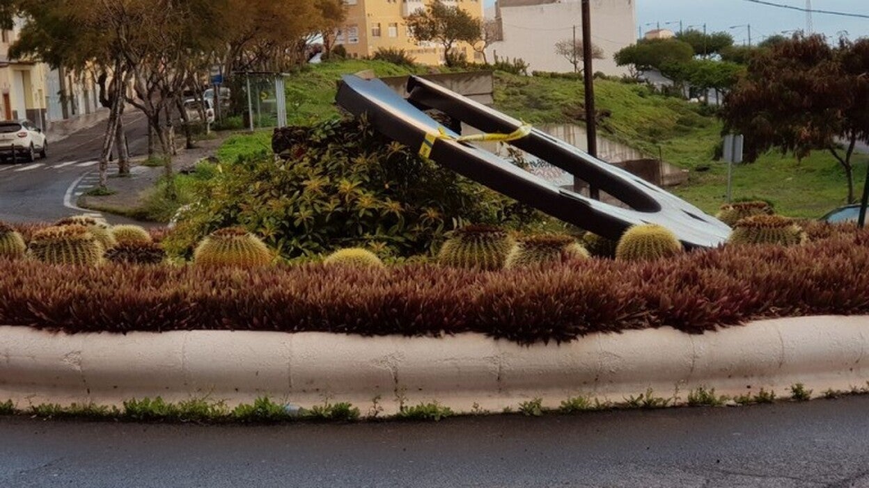 El fuerte viento arrasa en Gran Canaria