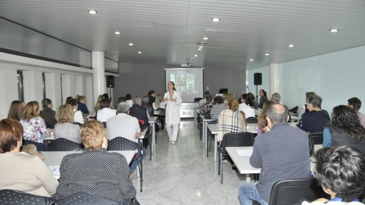 Aula de pacientes del Negrín, charlas de salud