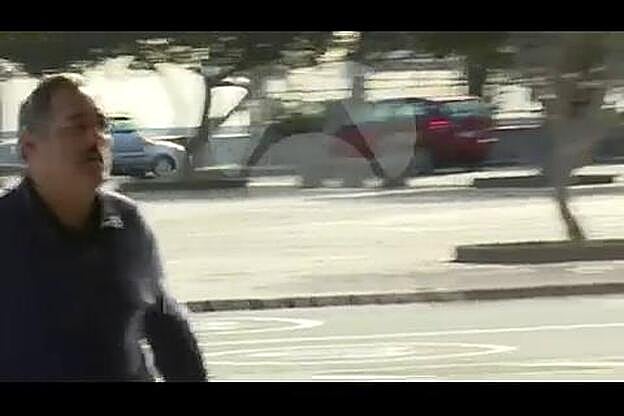 Miguel Ramos golpea y amenaza a periodistas