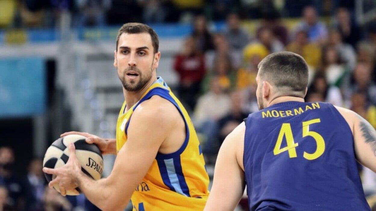 El Barcelona despierta al Granca del sueño (74- 87)