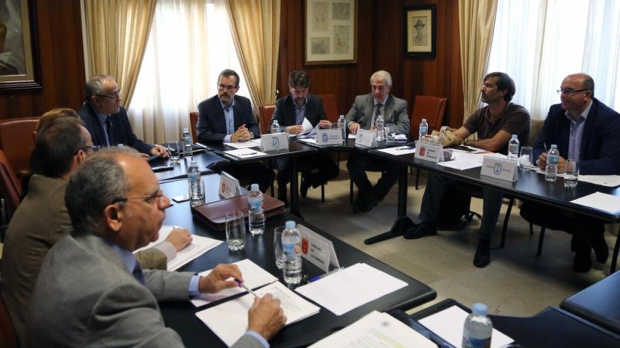 Gastados 643,2 millones de euros sin cumplir con la ley