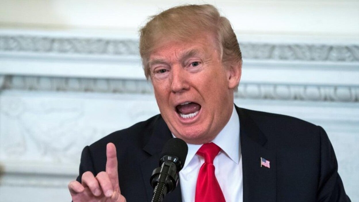 Trump visitará en marzo prototipos del muro con México