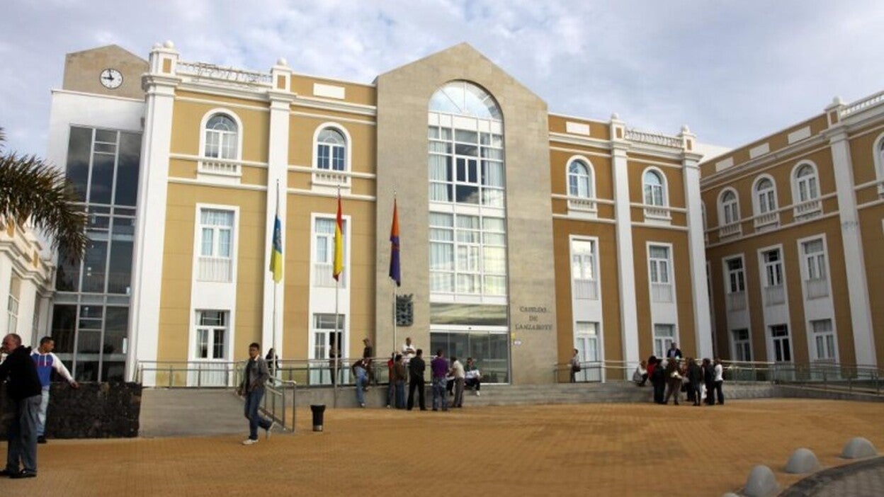 El Cabildo licita el contrato eléctrico por 1,67 millones