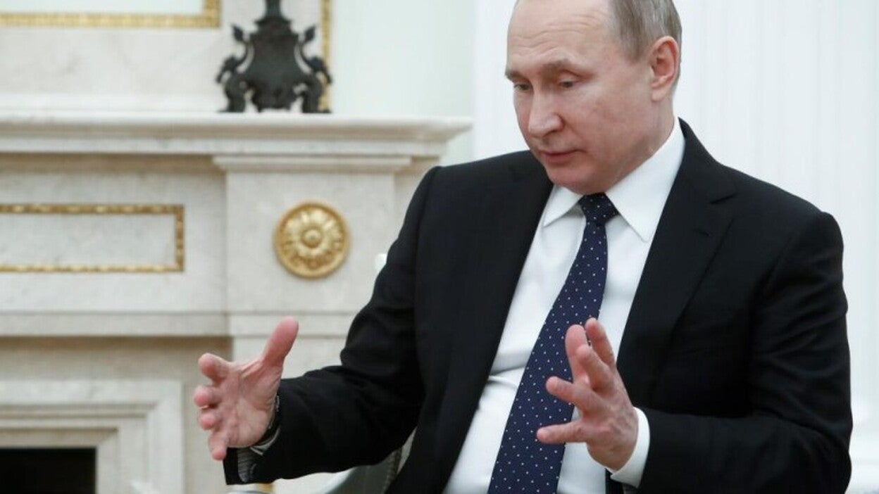 El Kremlin anuncia una «respuesta simétrica» a la expulsión de diplomáticos