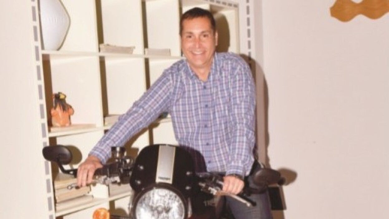 «La movilidad urbana tendrá que bajarse de las cuatro ruedas»