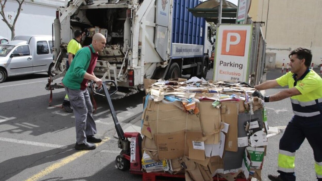 El Cabildo otorga a Urbaser la recogida selectiva de residuos