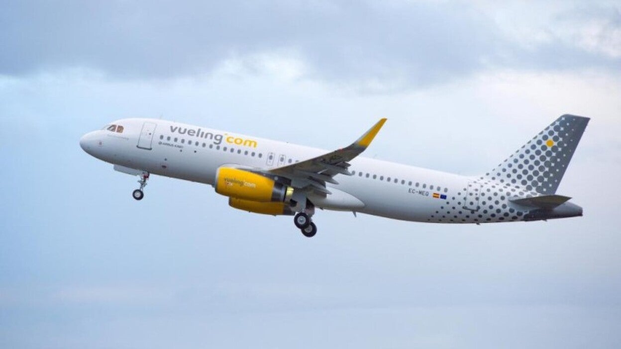 Vueling cancela 222 vuelos para el jueves y viernes