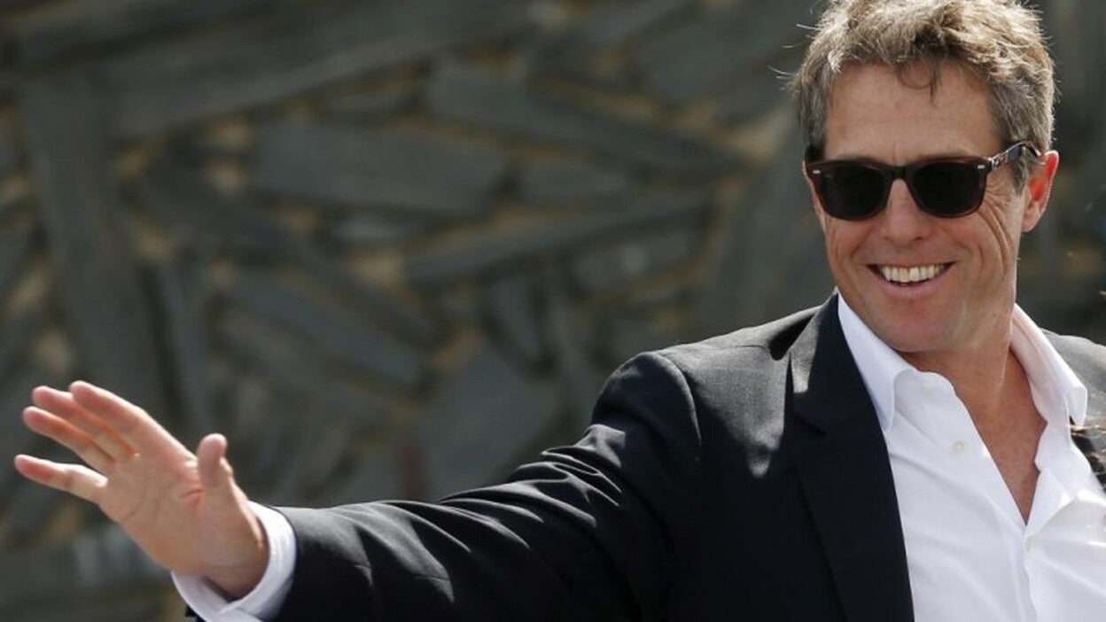 Hugh Grant, uno de los solteros británicos más cotizados, se casará este mes