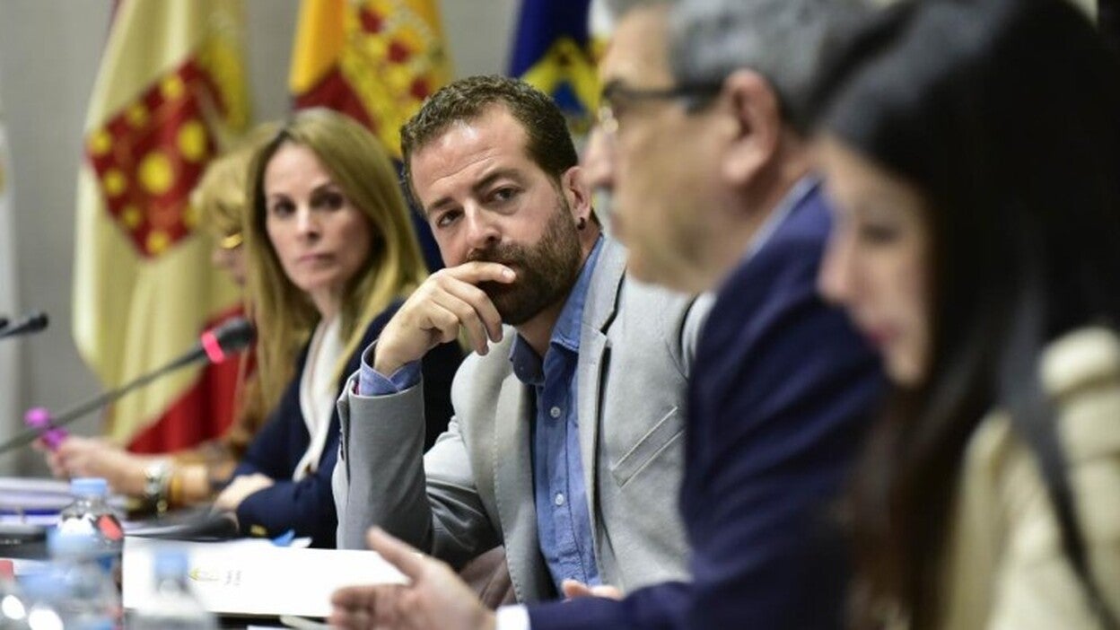 Los partidos exigen saber quién dirigirá RTVC antes de votar