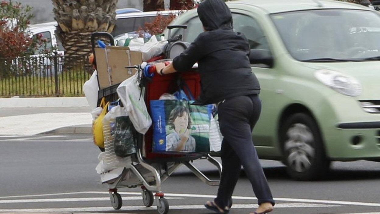 Las ayudas urgentes caen en cascada