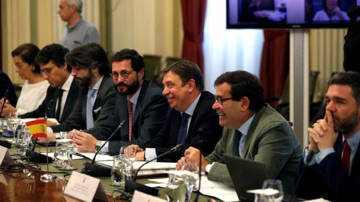 El PP acusa a Sánchez de esconderse para no dar explicaciones de Planas y Huerta