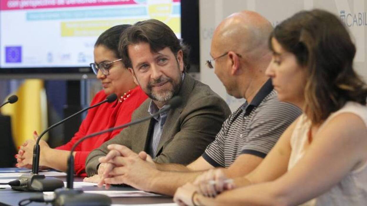 Tenerife suscribe un manifiesto europeo para integrar a los refugiados