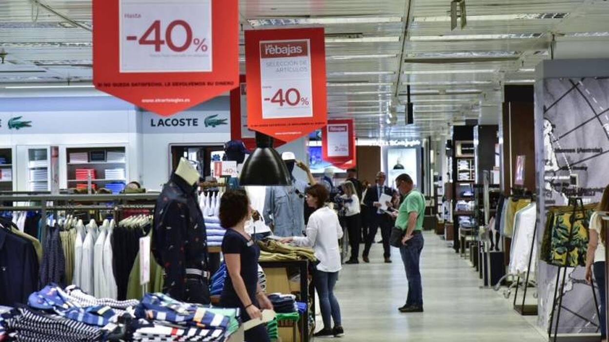 En rebajas, los consumidores siguen teniendo los mismos derechos