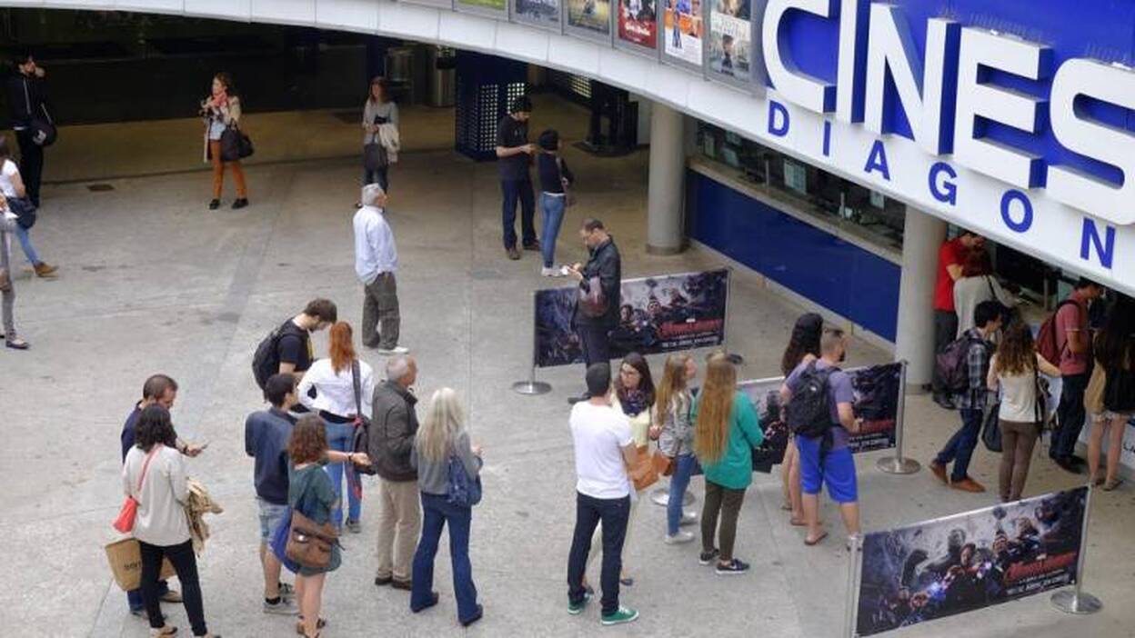 La bajada del IVA, casi invisible en los cines