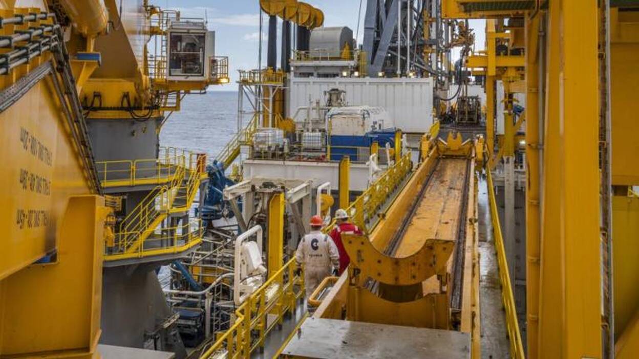 El Gobierno del PSOE prohibirá realizar prospecciones en el mar