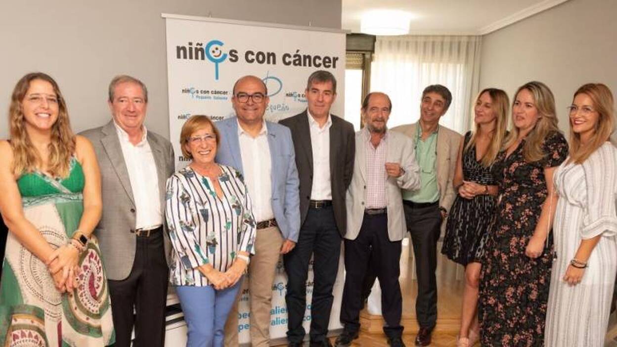 Clavijo inaugura el primer piso de Pequeño Valiente en Madrid