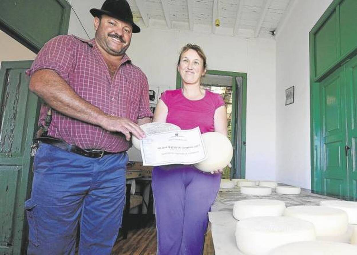 El Gobierno niega a Proquenor la gestión de la DOP Queso de Flor