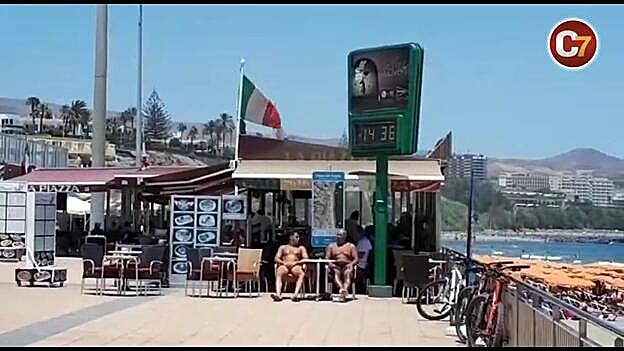 Las playas se llenan de bañistas