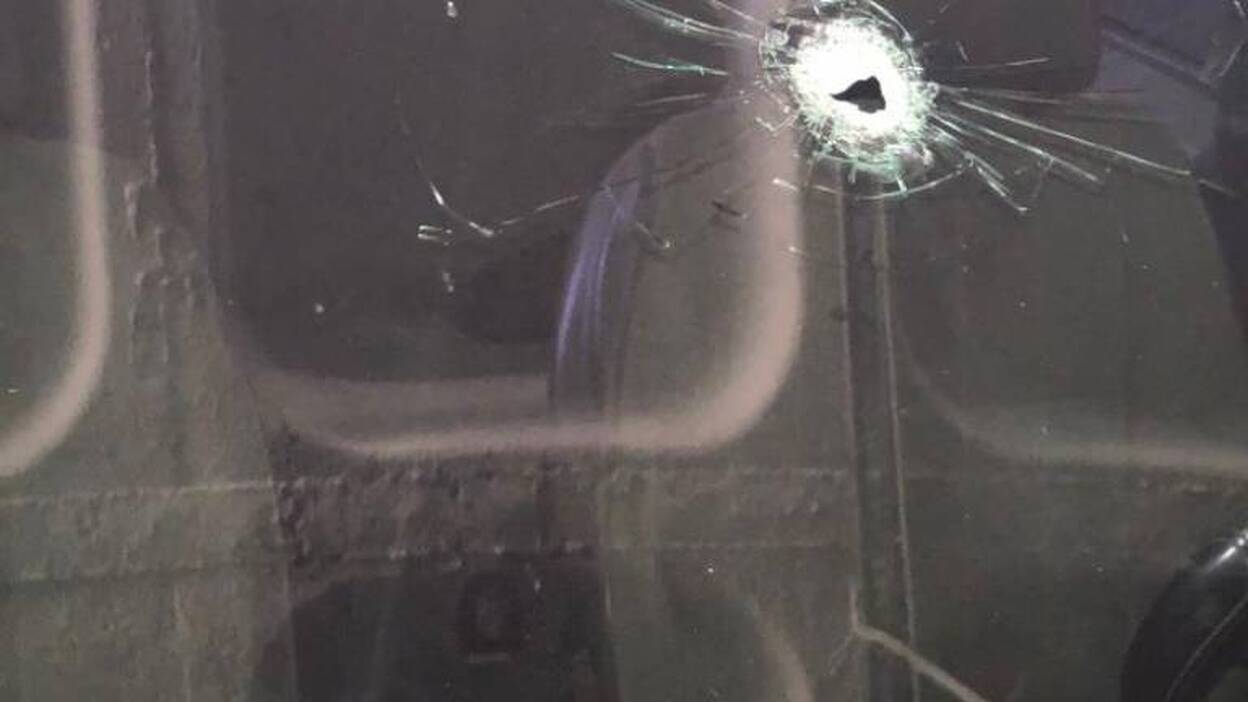 El padre del autor del tiroteo: «Por favor, que se entregue»