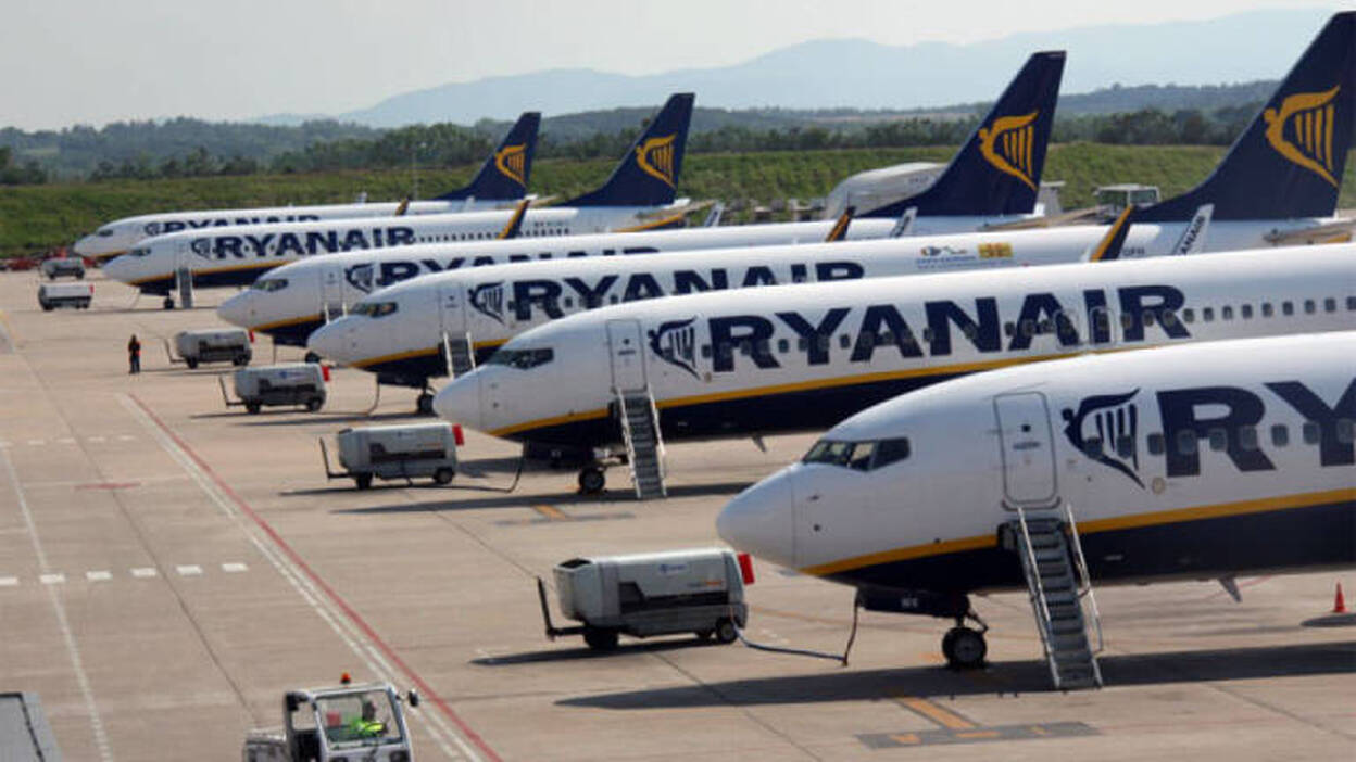 Ryanair cancela dos vuelos con Canarias por la huelga