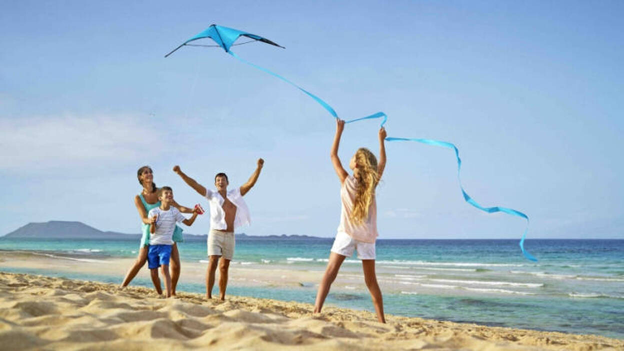 Los turistas con niños que visitan Canarias aumentaron un 68% en siete años