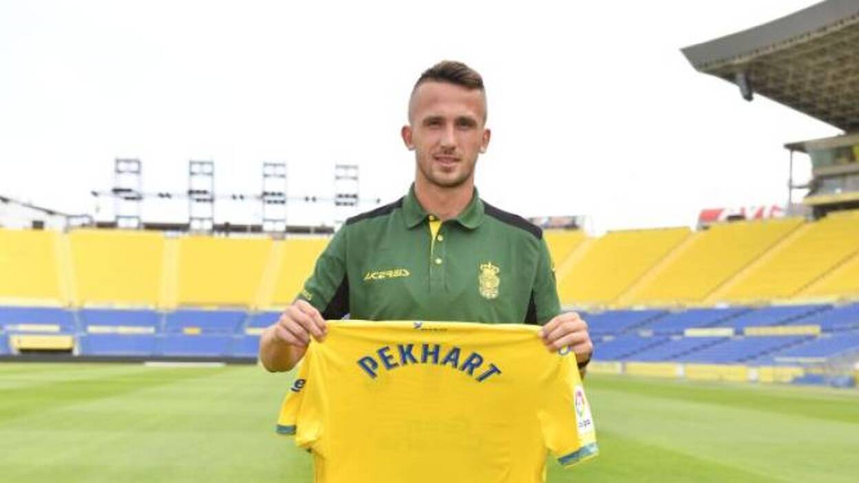 «Soy un nueve puro y muy trabajador»