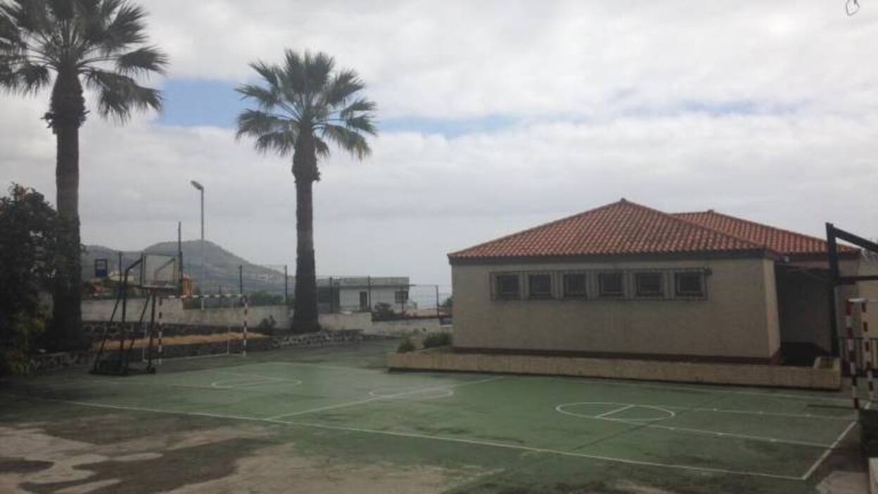 San Vicente de Velhoco soluciona la falta comedor