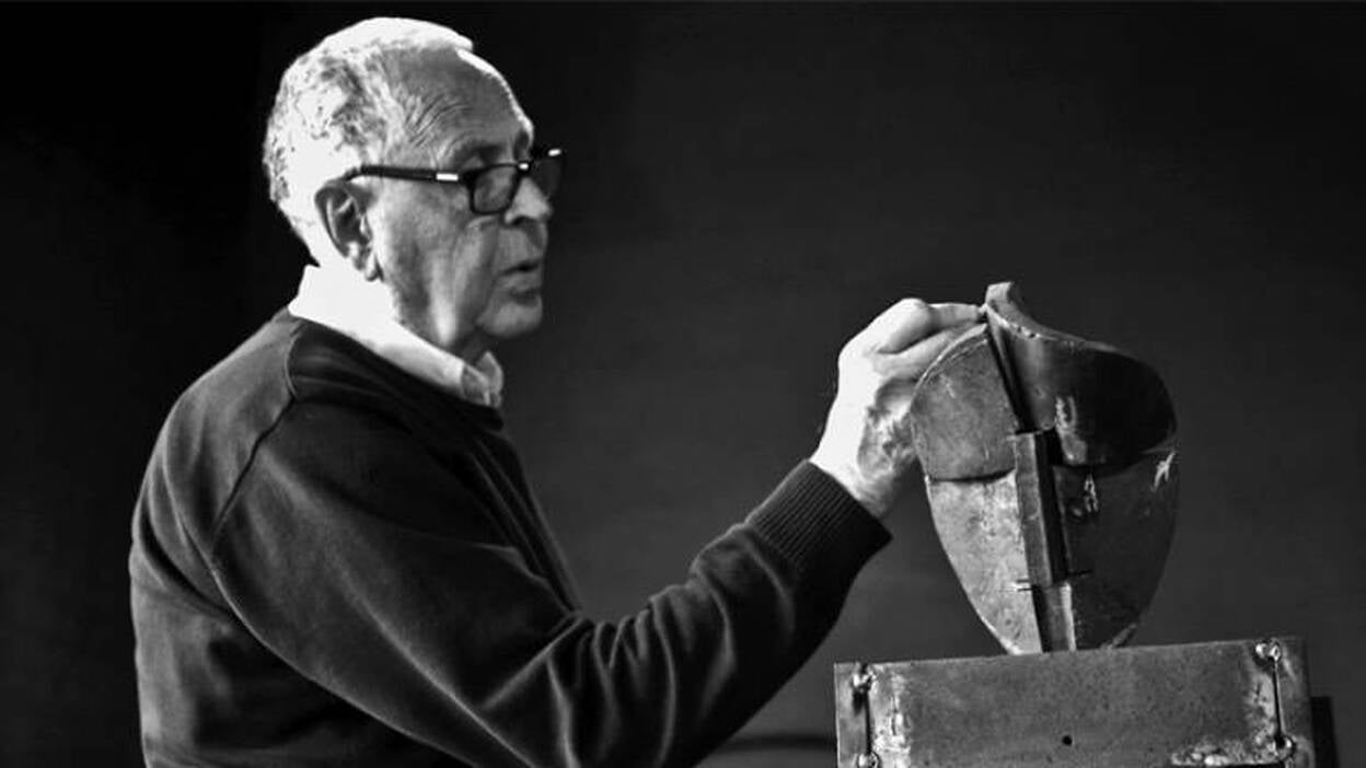 Martín Chirino, escultor del Valle de los Caídos, espera que se respeten «grandes piezas» artísticas