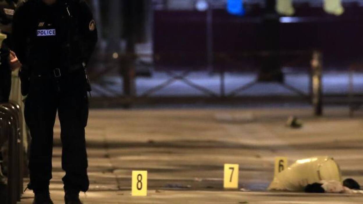Siete heridos, varios graves, por un ataque con cuchillo en París