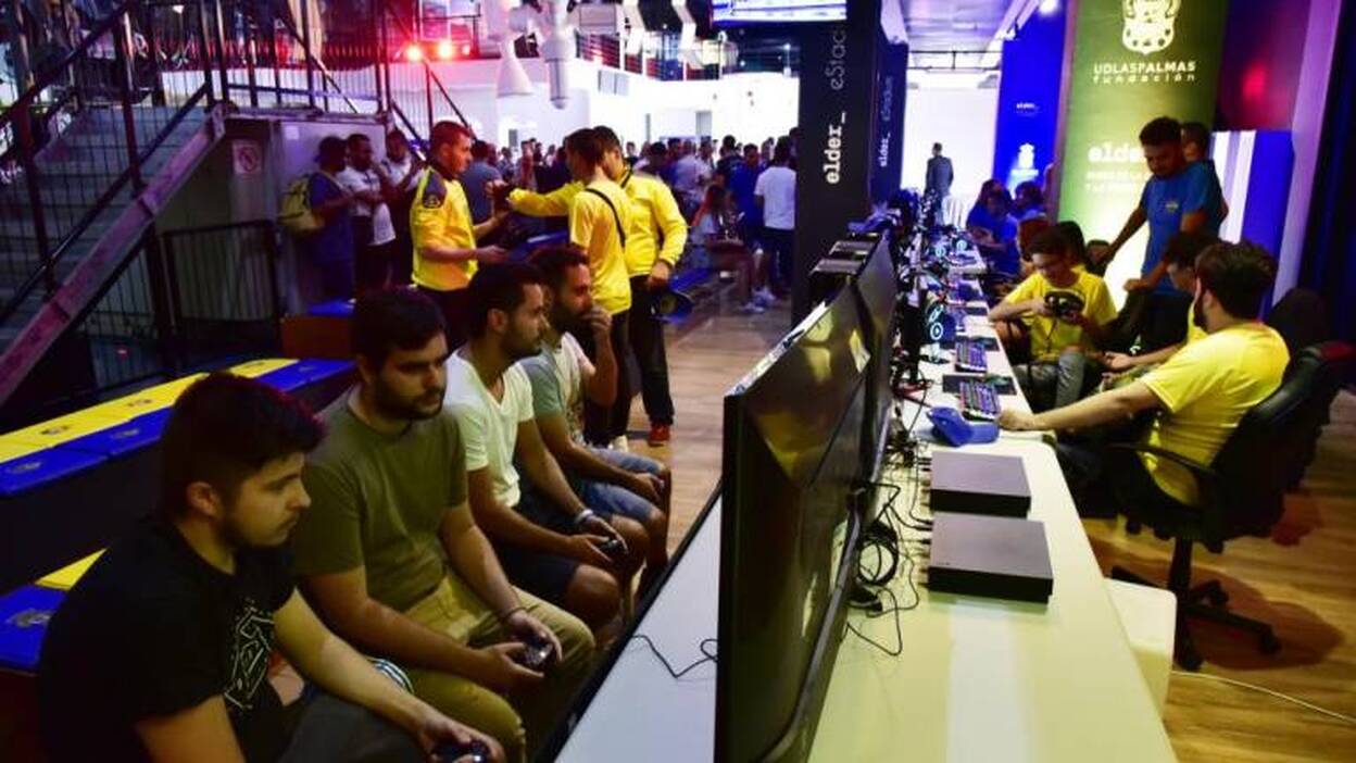 La liga de videojuegos, «lo mejor» para los jóvenes