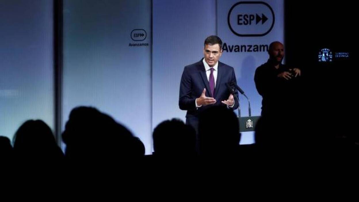 Sánchez propone una reforma de la Constitución para eliminar los aforamientos