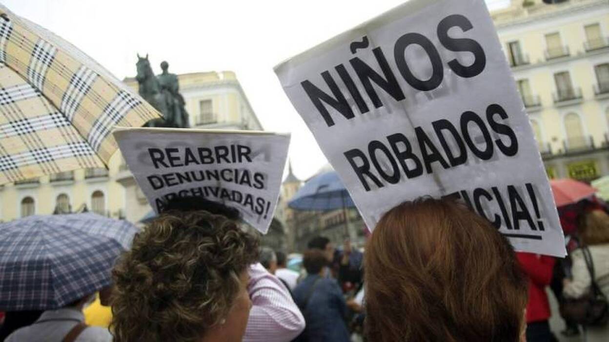 El Diputado del Común abre una queja de oficio sobre los 'bebés robados' en Canarias