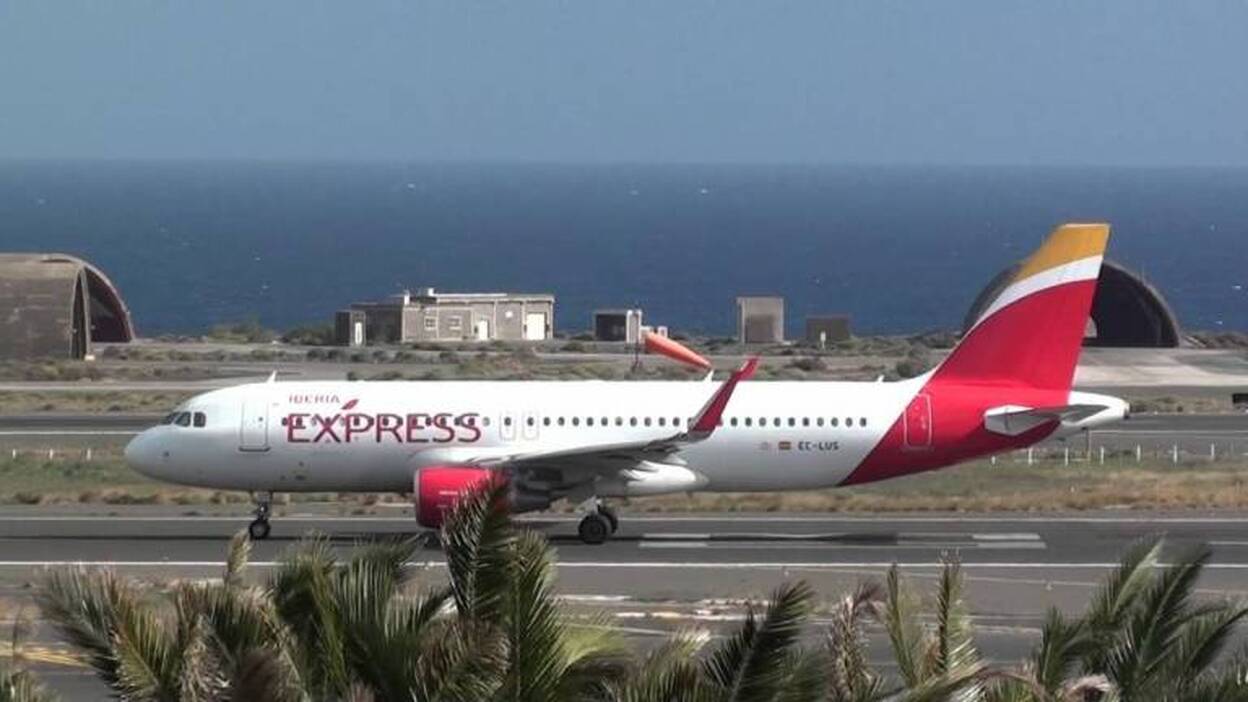 Más vuelos de Iberia Express en Canarias
