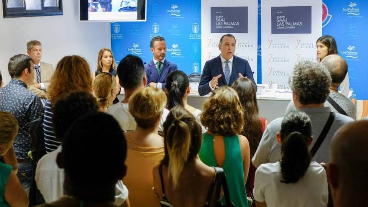 Más de mil personas acuden a la jornada de presentación del Silken Saaj Las Palmas