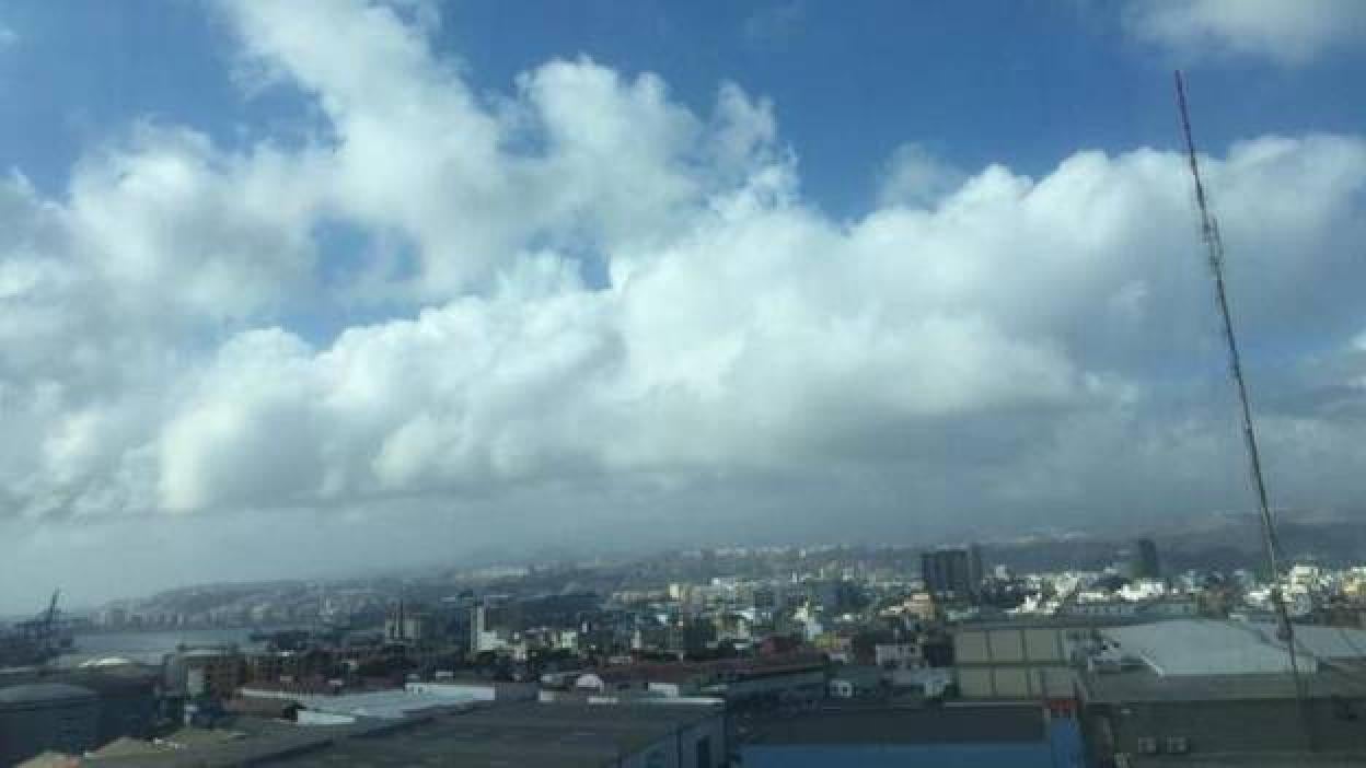 Probabilidad de lluvias débiles en las islas